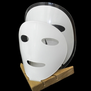 Exhibición de mascarillas cosméticas para el cuidado de la piel